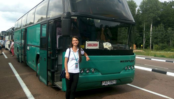 Neoplan N116 - бирюзовый, комфортный автобус на 49 мест - граница